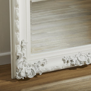 Grand Louis Leaner White