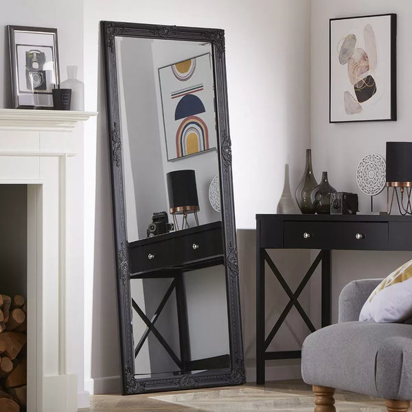 Highbury Leaner Black